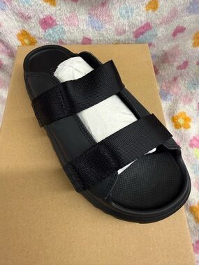 UGG Black Goldenglow Slide